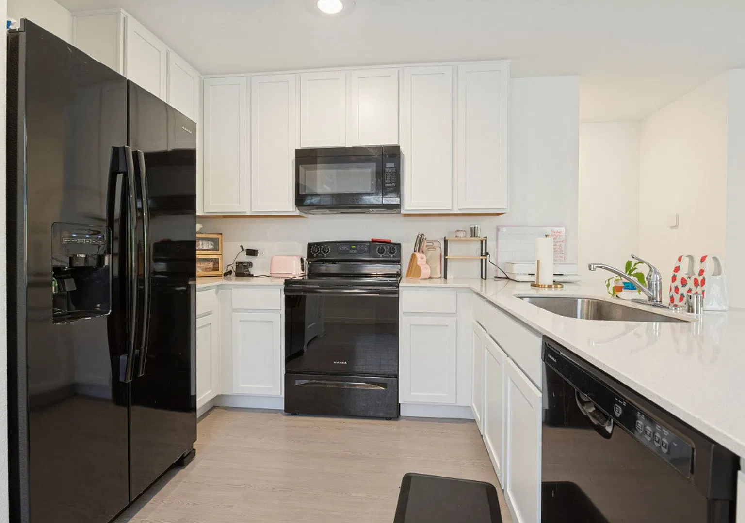 238 Willow Way — Photo 3