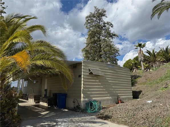 1536 S State St #92, Hemet, CA 92543