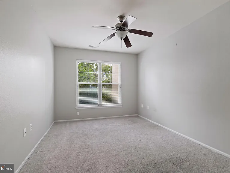 11800 Old Georgetown Rd #1305 — Photo 14