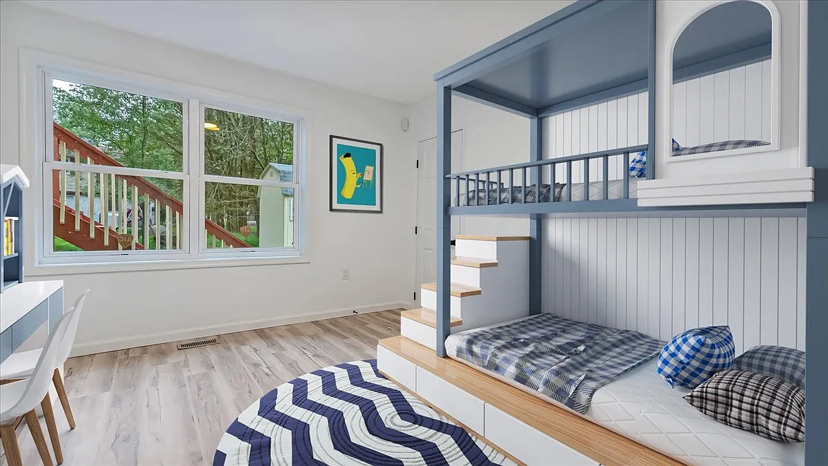 4 bed, 2464 sqft, $3,000 — Photo 3