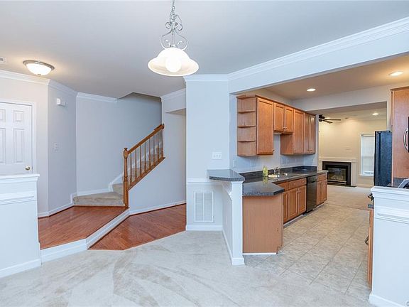 5th image of 6737 N Grand Brook Cir