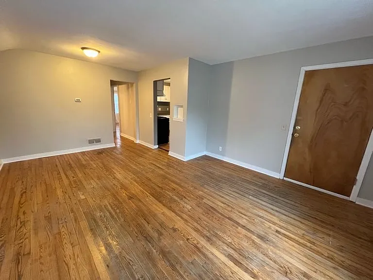 1116 E Dayton St #2 — Photo 2