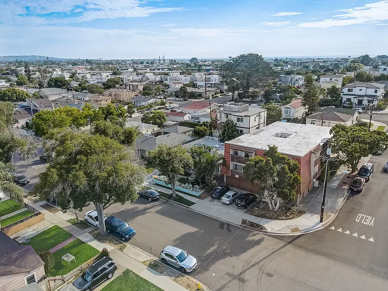 4020 Sequoia St #4020 — Photo 124