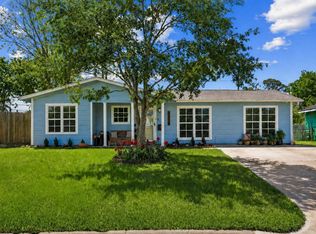 5874 Beldart St, Houston, TX 77033