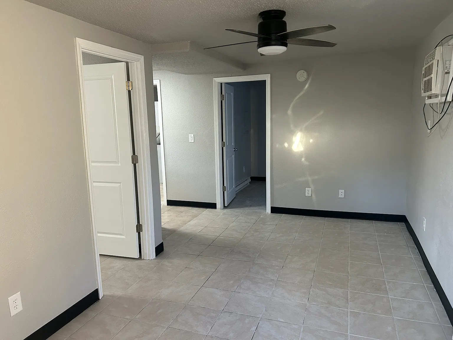 2 bed, 578 sqft, $895 — Photo 3