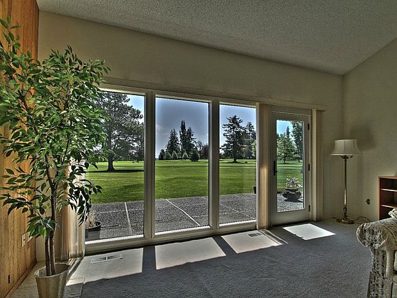 4th image of 16564 Green Ln