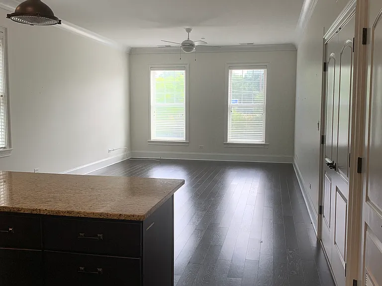 2500 Green Bay — Photo 23