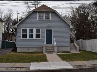 300 Netherland Ave, Staten Island, NY 10303