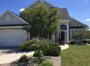 6417 Lincrest Dr, Racine, WI 53406