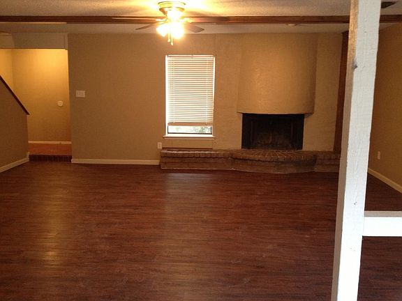 Living 2 w/fireplace
