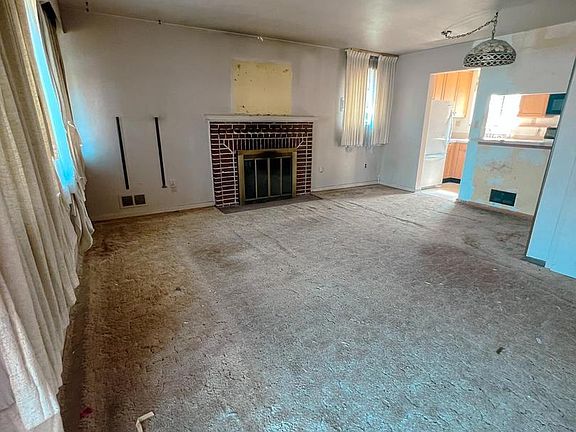 5th image of 8105 Riggs Rd