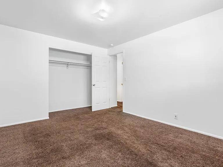 1540 S Roberta St — Photo 12