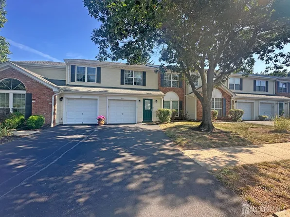 266 Dochery Pl, Somerset, NJ 08873