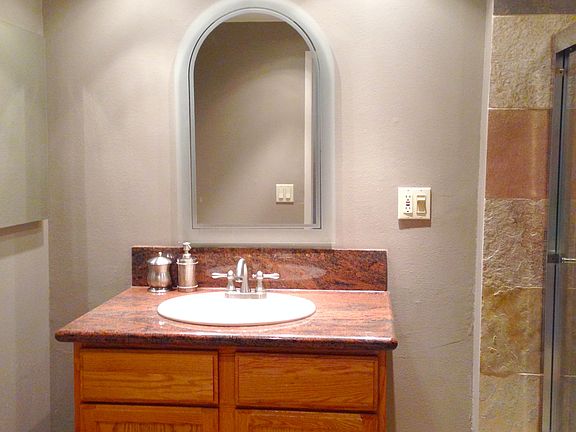2nd bathroom