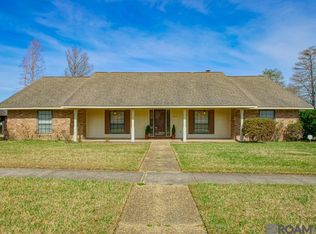 12215 Lake Sherwood Ave S, Baton Rouge, LA 70816