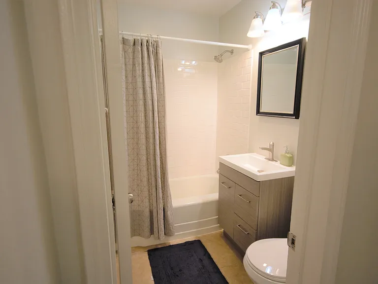 698 Patricia Ln — Photo 18