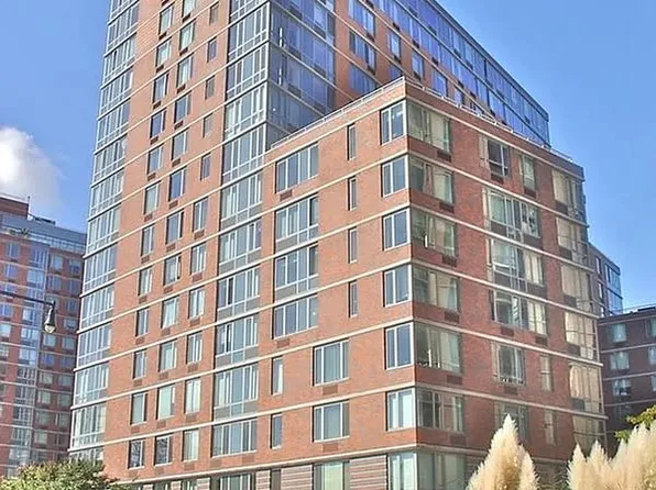 455 Main St APT 12M, New York, NY 10044