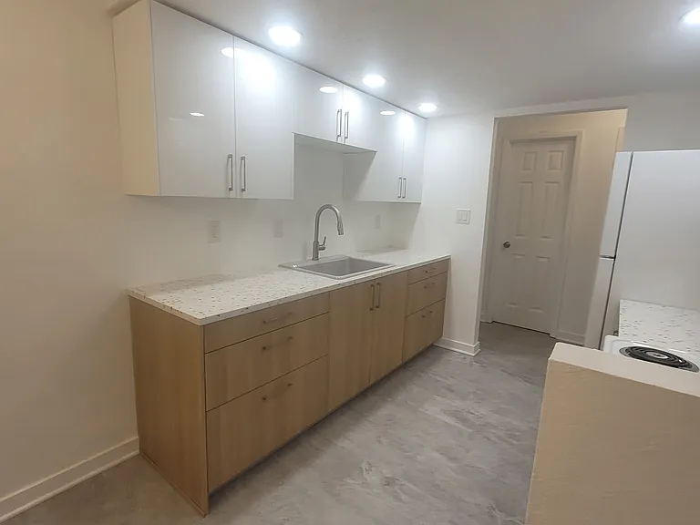 405 Columbia Dr SE #B — Photo 23