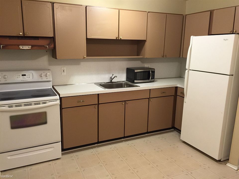 Redford House kitchen