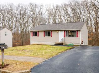 13 Jennifer Ln, Coventry, RI 02816