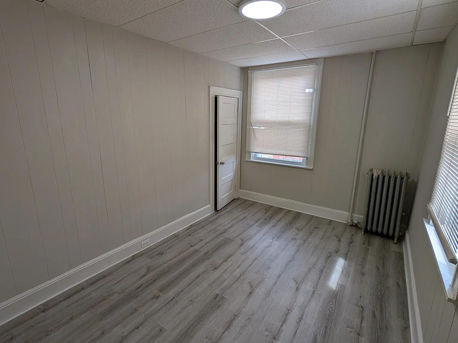 2 bed, 1000 sqft, $1,050 — Photo 4