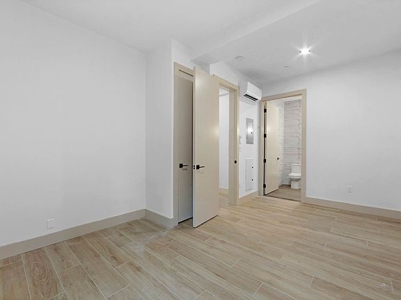 4th image of 110 Meserole St APT 3