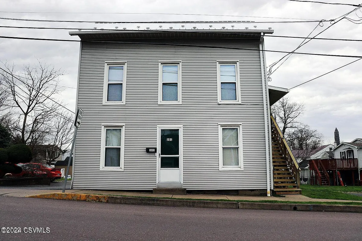 Photo 1 of 13 - 328 Center St #101 - Danville, PA Primary Photo - 328 Center St #101