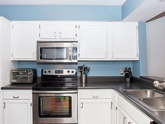 2nd image of 448 Deerwood St Unit A