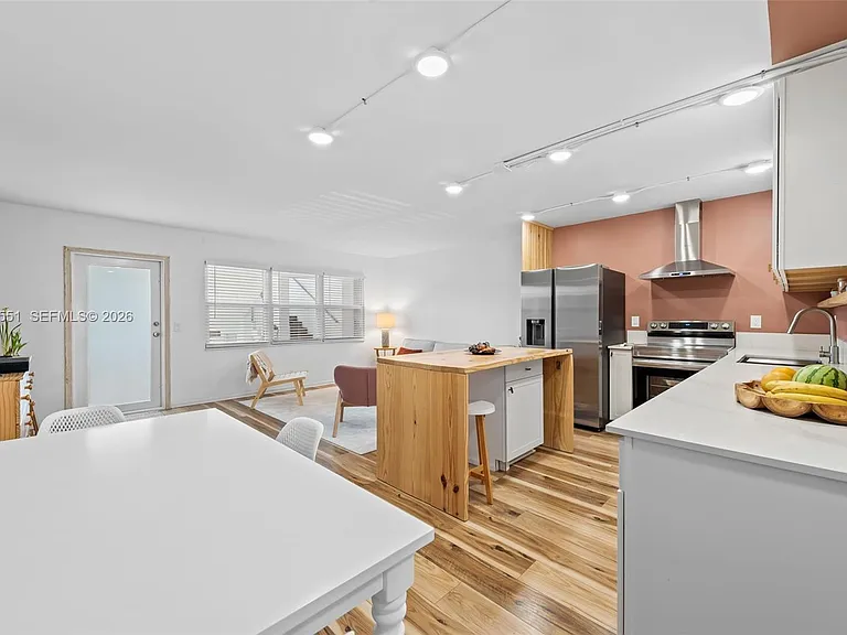 2130 Cambridge Cir #2130-F — Photo 8