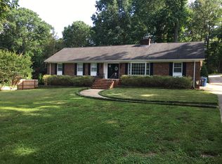 4206 Stonehenge Rd, Greensboro, NC 27406