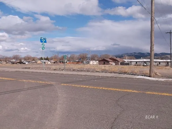 114 6th St, Wells, NV 89835