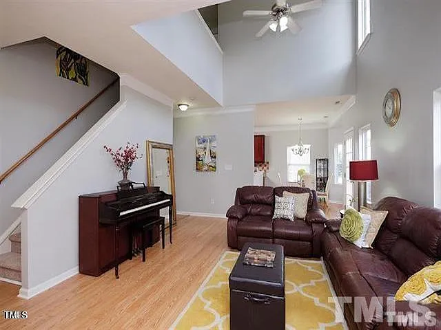 613 Hanson Rd — Photo 8