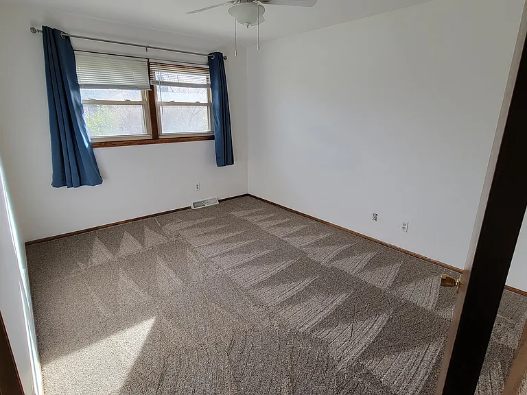 8233 Imperial Dr — Photo 5