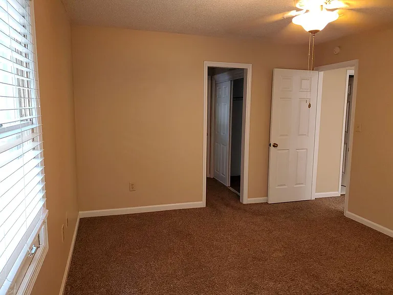 1704 Twin Brooks Dr — Photo 8