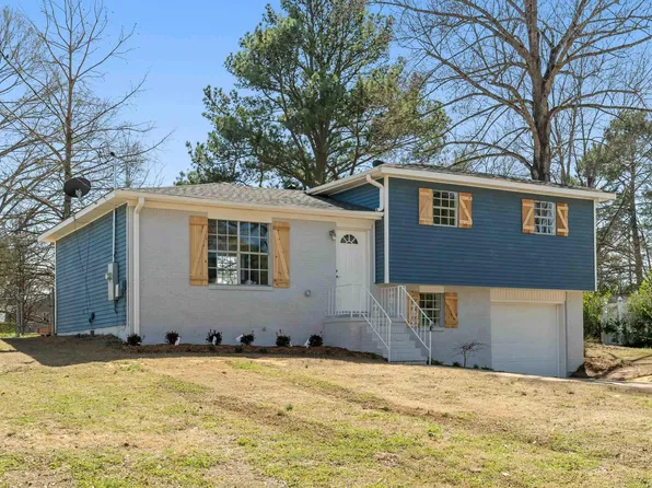513 Overhill Dr, Pelham, AL 35124