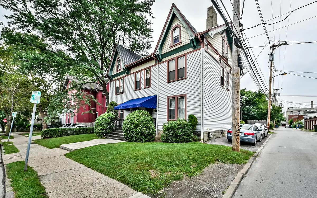Building Photo - 5979 Alder St #4