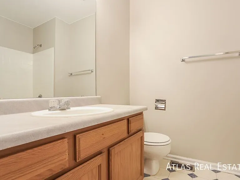 6131 Willowmore Ct — Photo 11
