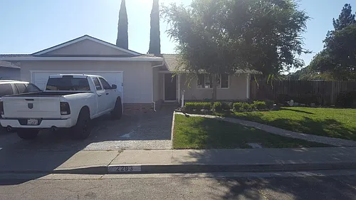 2293 Emerson Pl Photo 1