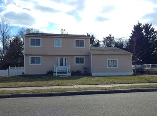 6 Hollyberry Ln, Marmora, NJ 08223