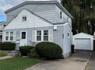 195 Roland St, Sloan, NY 14212