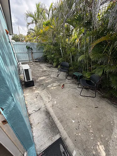 5011 NW 179th Ter Photo 1