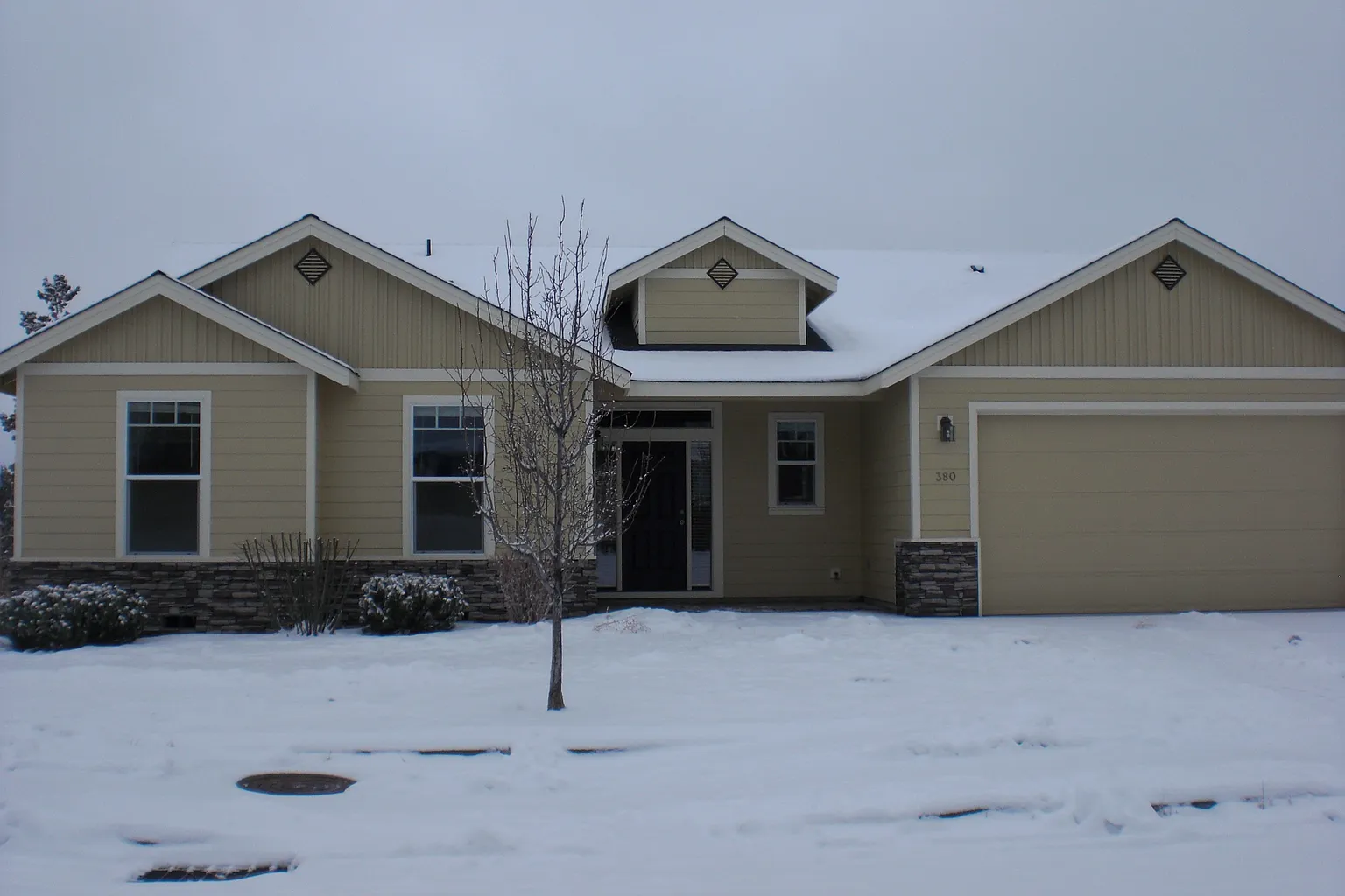 380 NW 16th Pl photo 1