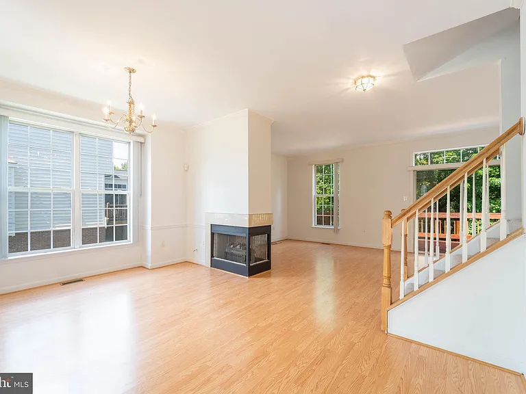 15154 Brazil Cir — Photo 2