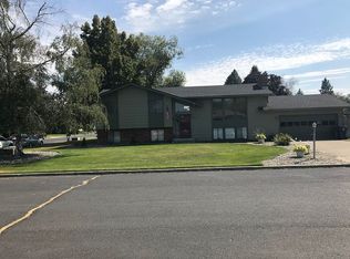 9907 N Arapaho Ct, Spokane, WA 99208