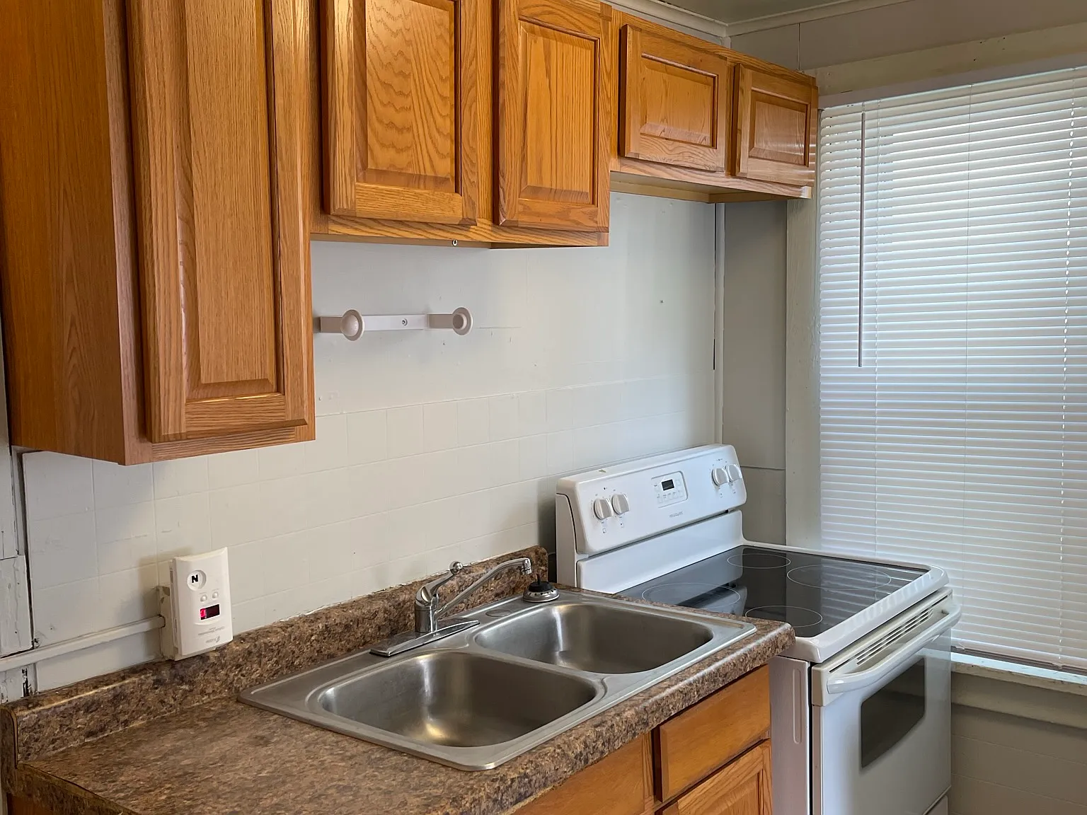 2 bed, $1,631 — Photo 2