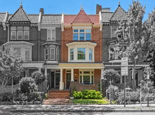 2744 N Calvert St, Baltimore, MD 21218