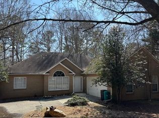 305 Michael Cir, Canton, GA 30114