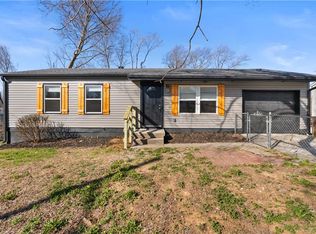 804 N 83rd Dr, Kansas City, KS 66112