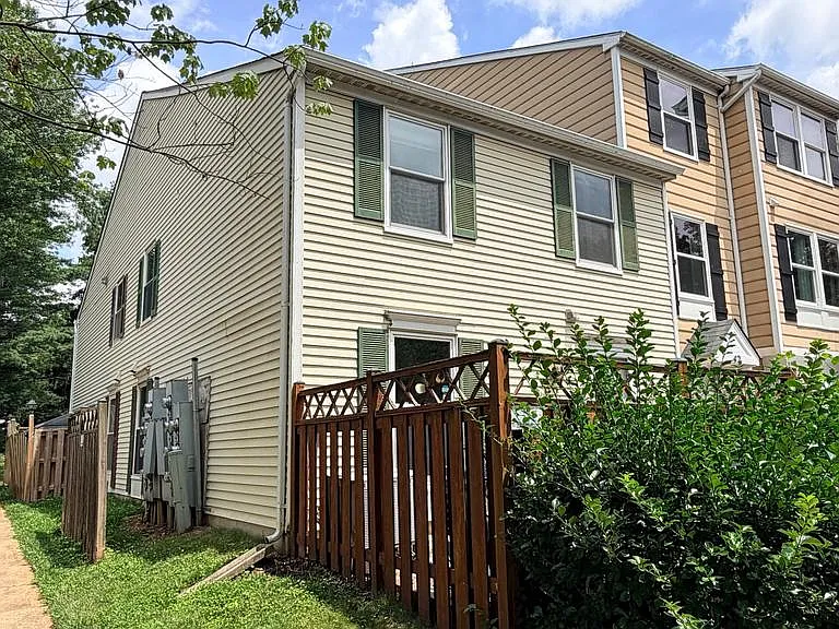 40 Whitechurch Ct — Photo 2