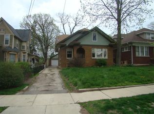 430 South St, Elgin, IL 60123